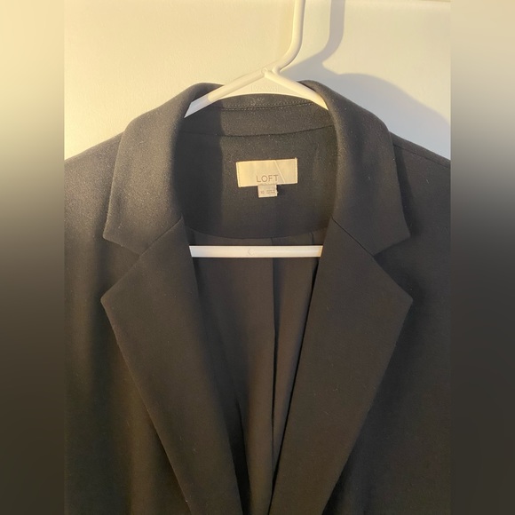 High Quality Loft Women’s Classic Black Blazer - Picture 4 of 5
